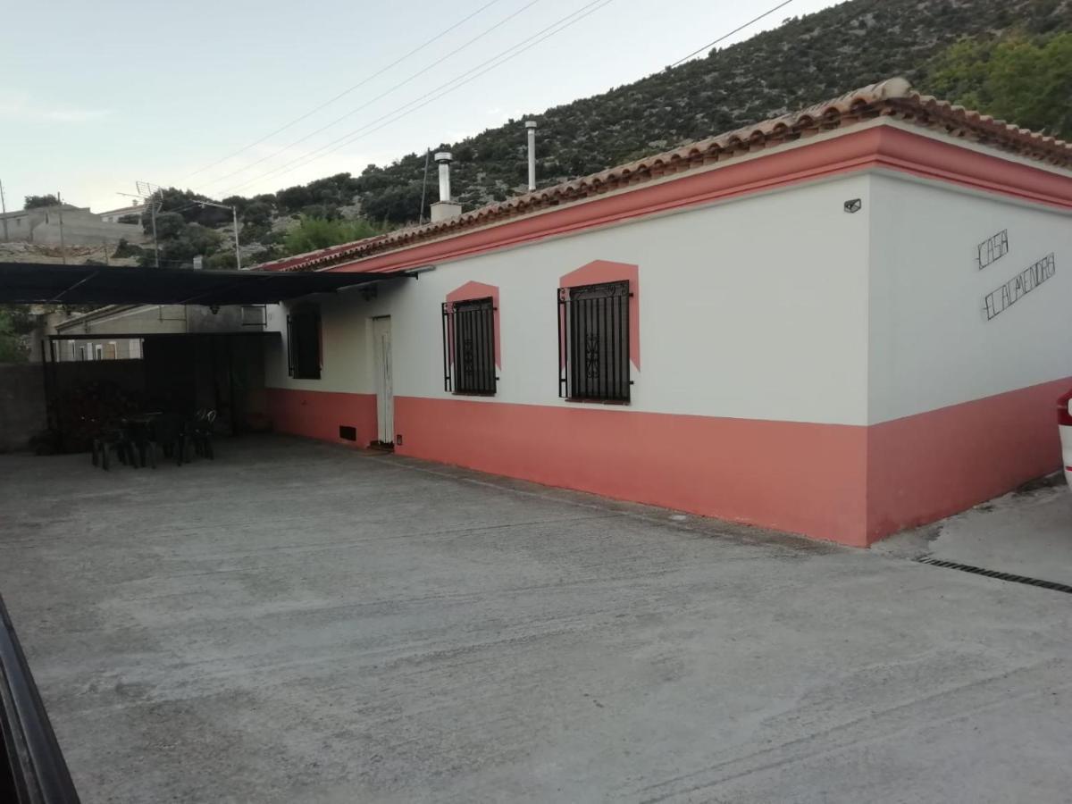 Villa El Almendro De Fuentes Nuevas Castril Esterno foto
